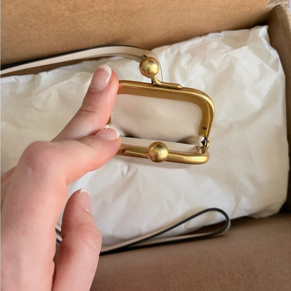 Coach Kisslock Pouch Necklace Spring 2026 - Picture 4 of 5